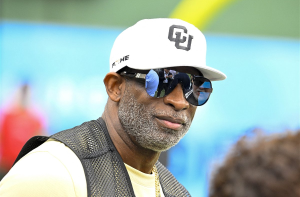 $45 Million Worth Deion Sanders’ Luxurious Jet Causes Him a “Big Problem” Ahead of His Promotional Event in Las Vegas