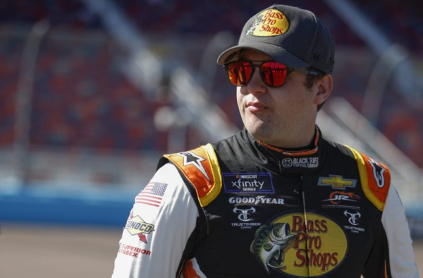 “Those Guys Need Opportunities Too”: Noah Gragson Lets Slip Potential Homes for Tony Stewart’s Disgruntled Employees Amid FRM Signing