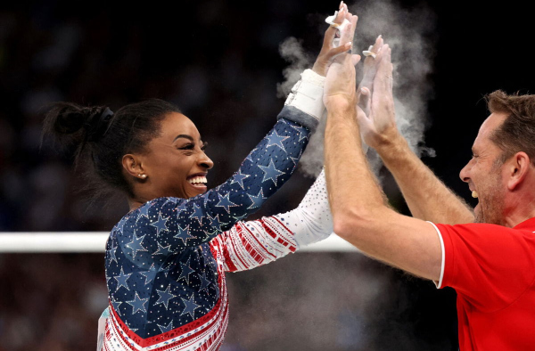 Erasing Simone Biles ‘Quitter’ Tag, Laurent Landi’s Final Verdict on Tokyo Withdrawal Unearthed: “Dont Interfere”