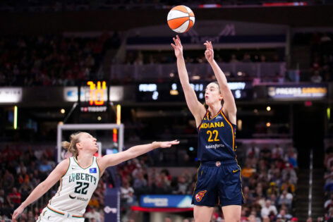 Who Are Courtney Vandersloot’s Parents? Know All About the WNBA Star’s Deep-Rooted Connection to Basketball