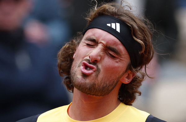 ‘Victim of His Own Shadow’ – Andy Roddick Highlights the Brutal Truth About Stefanos Tsitsipas’ Struggles on Tour