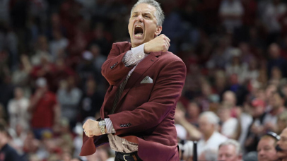 National Analyst Thanks Arkansas Community’s Unlucky Stars as John Calipari Breathes a Sigh of Relief at Last